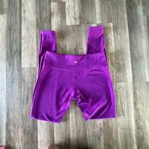 Lululemon Leggings Wunder Under Women’s Reversible Black and Purple Size 8 Yoga